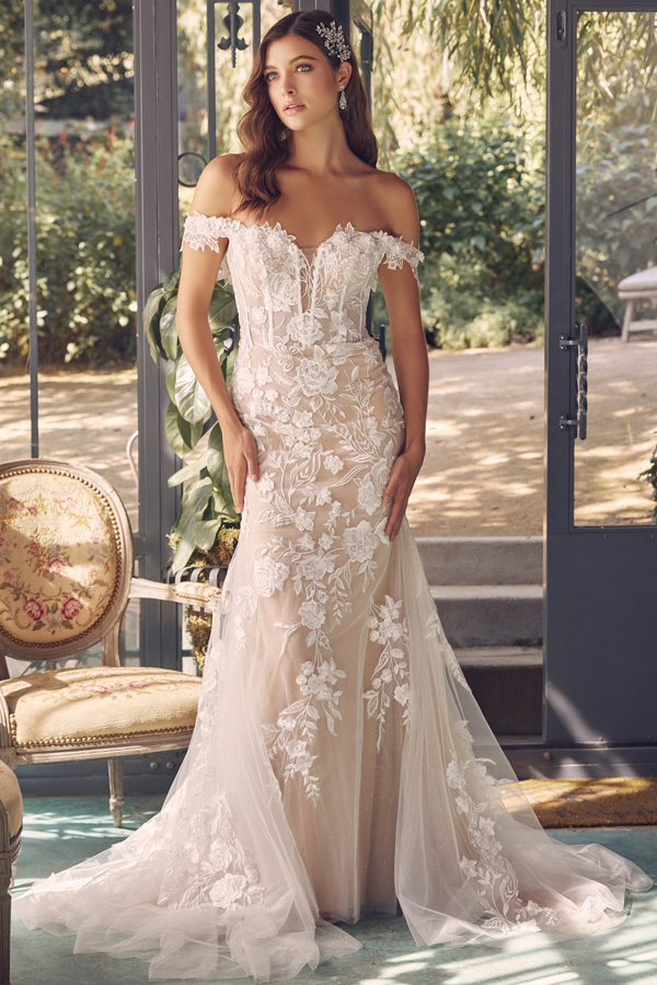 Off Shoulder Lace Applique Mermaid Wedding Gown