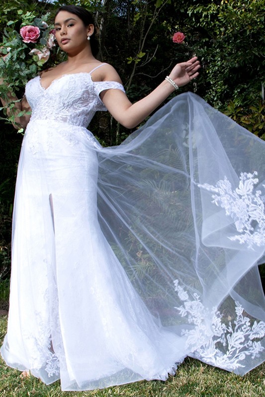 Cut Away Sleeve Sweetheart Neck Wedding Gown