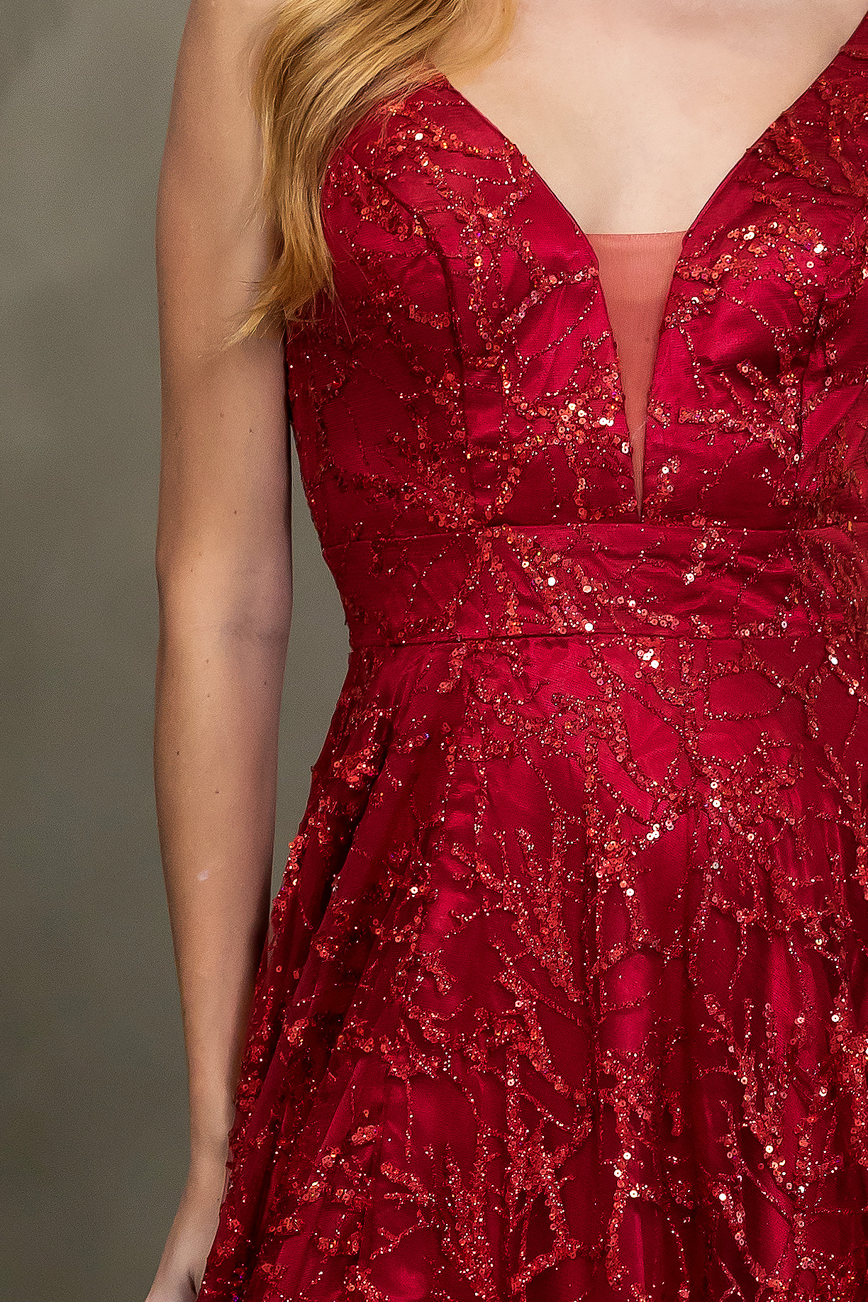 V-NECK, SLEEVELESS, A-LINE