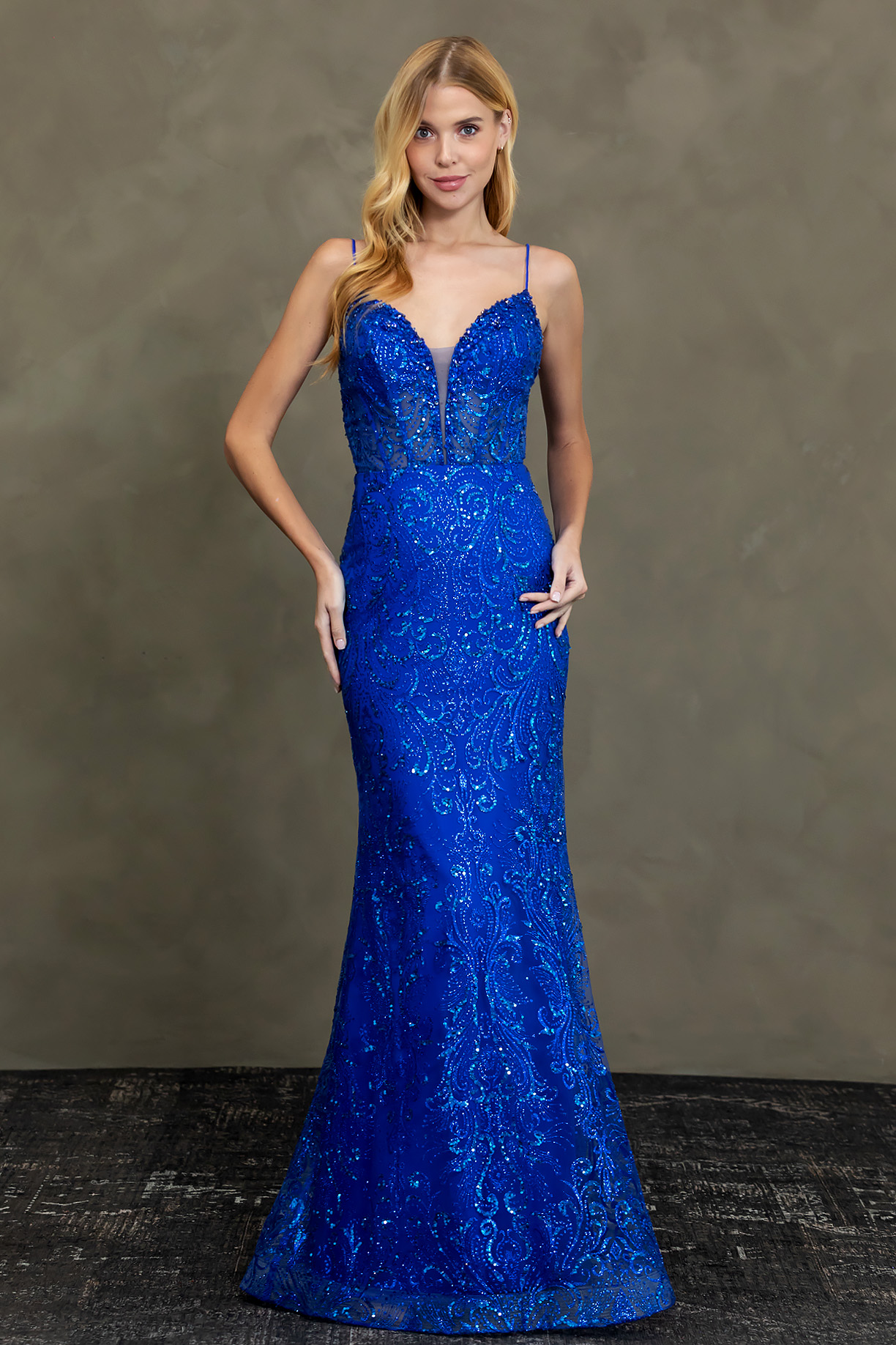 SLEEVELESS, V-NECK, SHEATH
