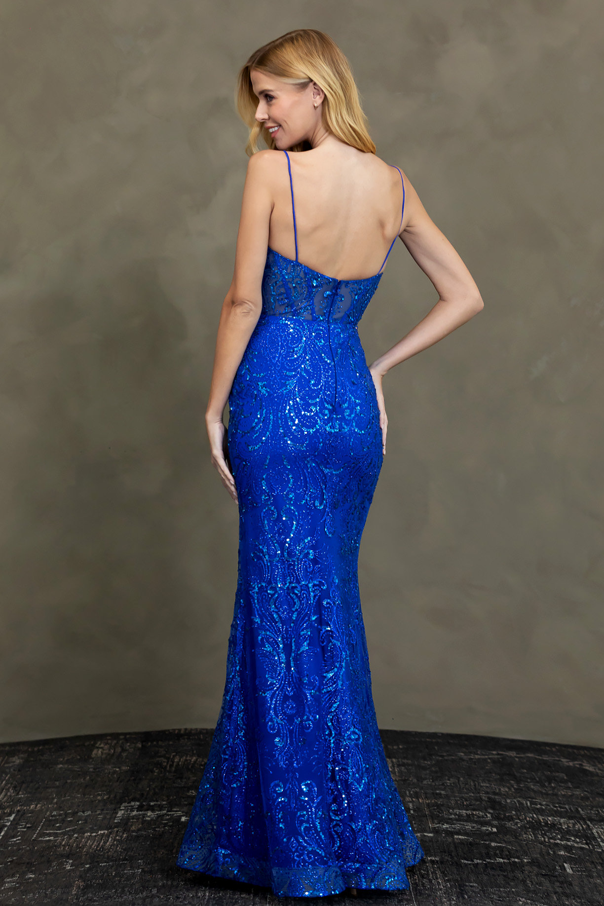 SLEEVELESS, V-NECK, SHEATH