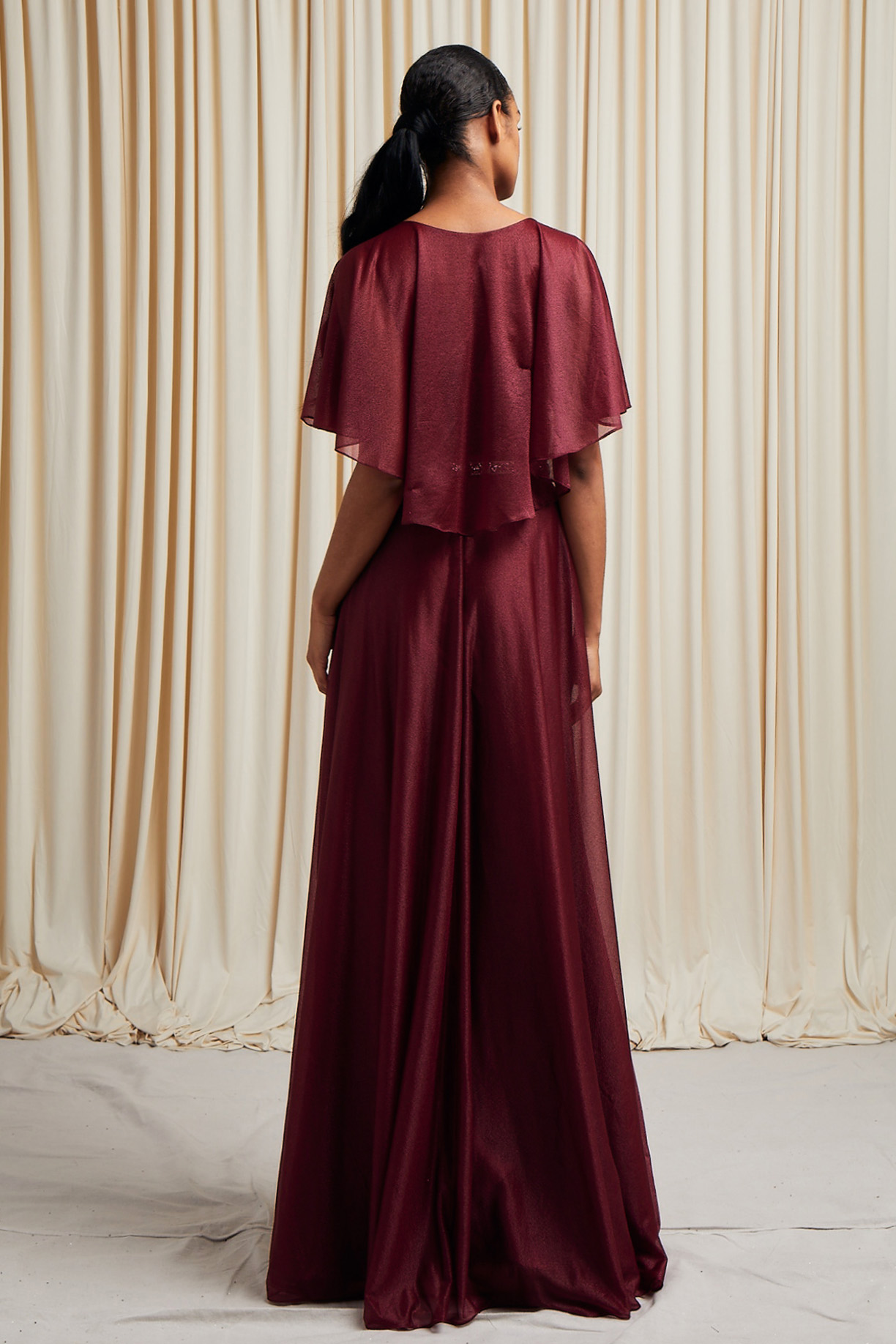 V-NECK, SHORT SLEEVE, SHEATH, CAPE